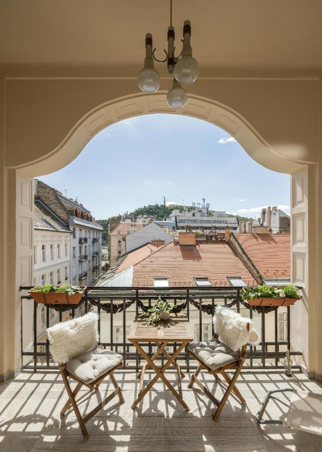 Apartment Skyline Serenity Retreat @vaci Famous Street