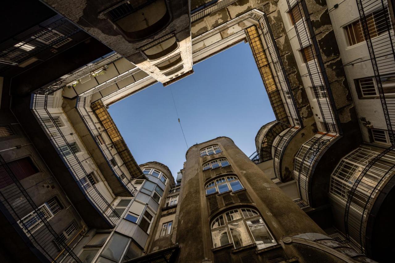 Skyline Serenity Retreat @vaci Famous Street * Budapest