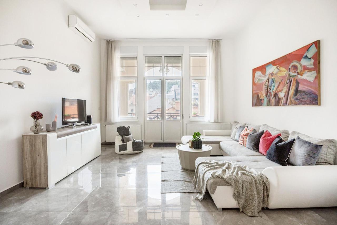Skyline Serenity Retreat @vaci Famous Street Apartment *